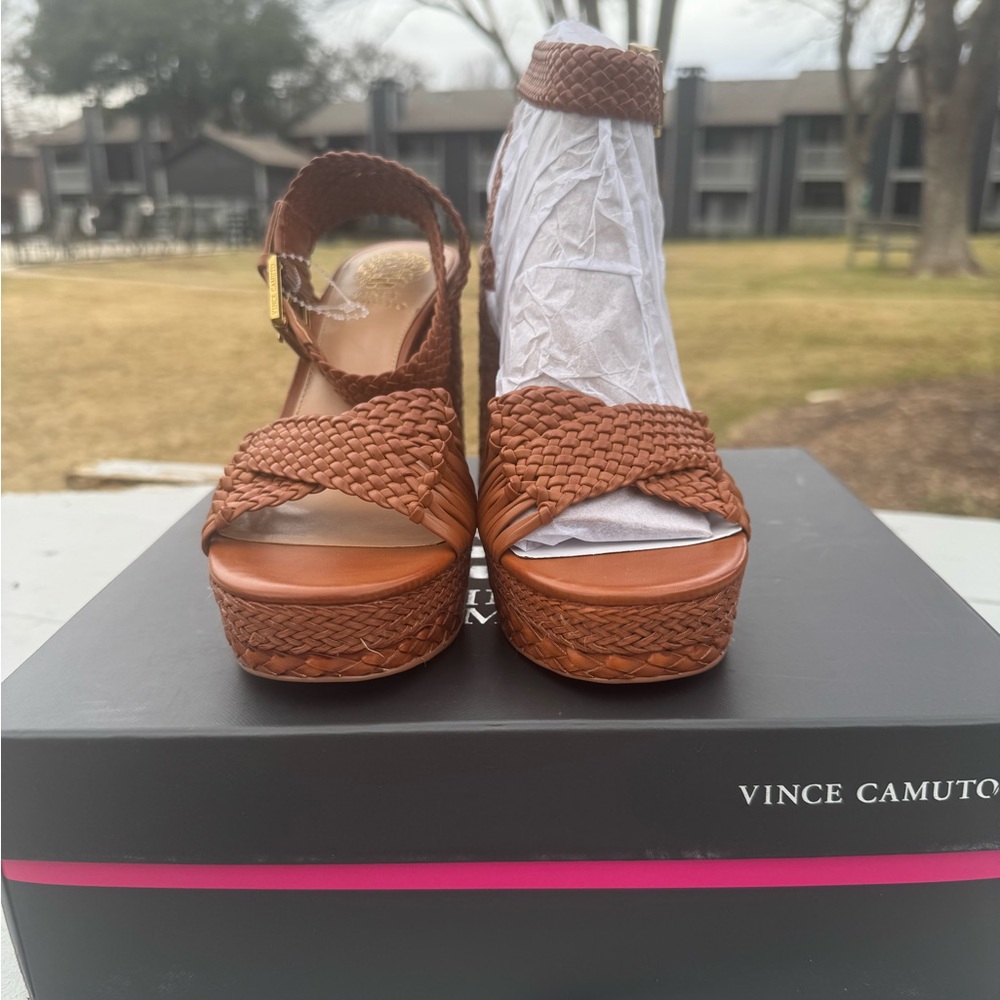 Vince Camuto Pessa Platform Sandals – New with Box - Picture 5 of 17